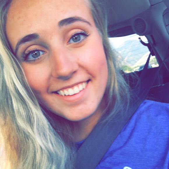 Meet your Posher, Sarah - Picture 1 of 1